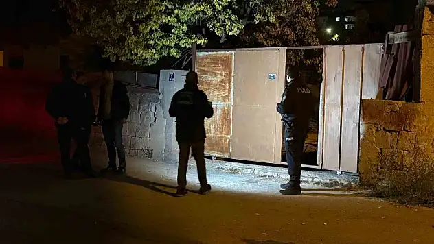 Dayı yeğenini bıçakladı