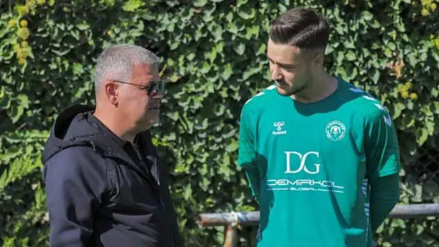 Konyaspor Başkanı Ömer Atiker'den takıma moral ziyareti