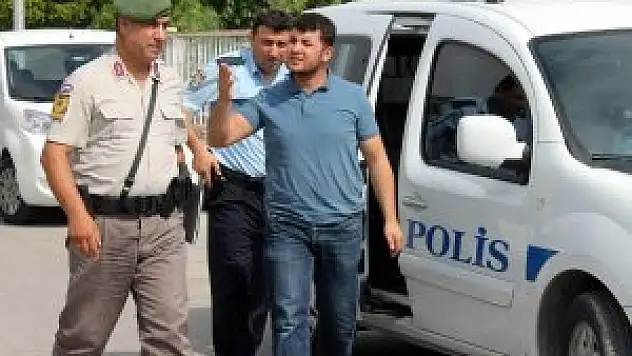 Otomobilin çarptığı elektrikli bisiklet sürücüsü öldü