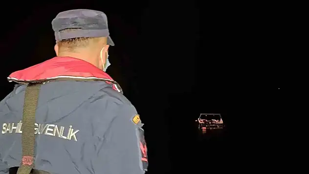 Yunanistan, 18'i çocuk 46 düzensiz göçmeni ölüme terk etti