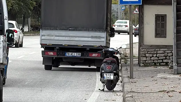 Kamyonetle çarpışan motosikletin sürücüsü öldü