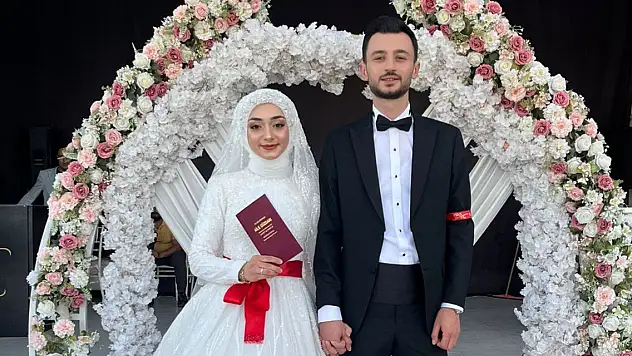 Rumeysa ile Furkan dünyaevine girdi