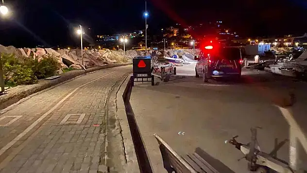 Bir kişi kayalıklarda ölü bulundu