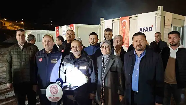 Sındırgı'da depremin yaraları sarılıyor