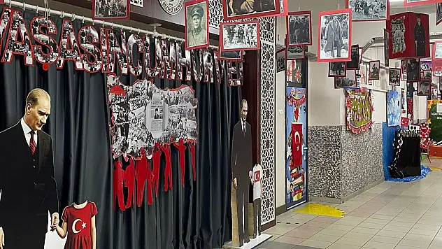 İzzet Bezirci İlkokulu'ndan Atatürk ve Cumhuriyet sokağı