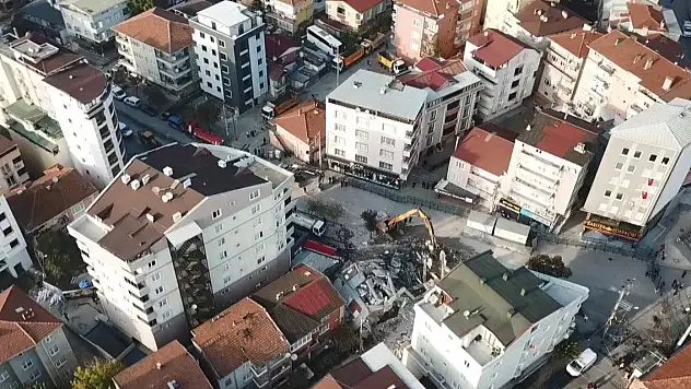 Gebze'de 16 bina tahliye edildi: Zemin analizi yapılıyor