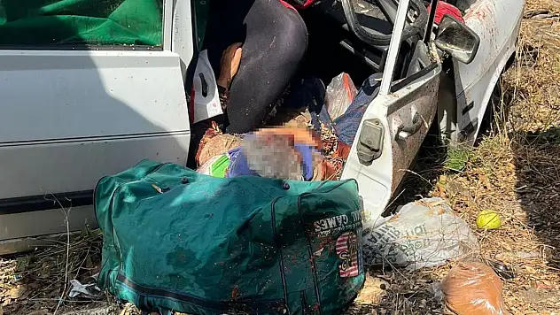 Otomobil yol kenarına uçtu: 1 ölü, 1 ağır yaralı