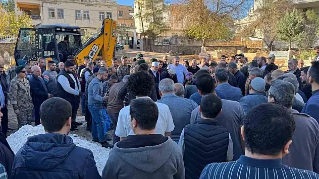 15 Temmuz şehidinin babası dualarla toprağa verildi