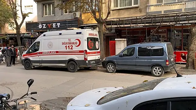 Balkondan düşen yaşlı adam hayatını kaybetti