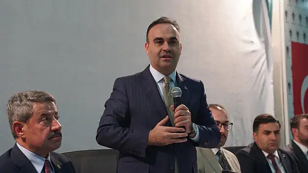 Bakan Kacır: Türkiye, en önemli üretim merkezlerinden biri haline geldi