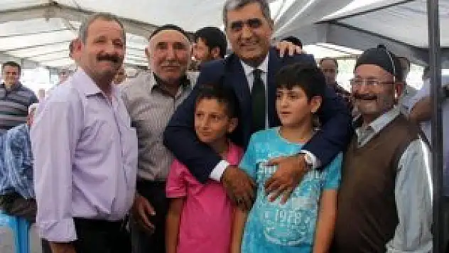 'Hiçbir kardeşimiz bayram burukluğu yaşamayacak'