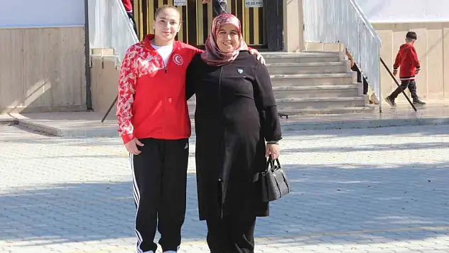 Konya'da yakantop turnuvasından, halterde Avrupa Şampiyonası'na