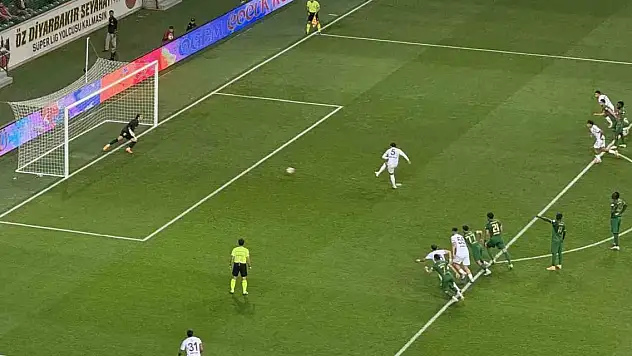 Amed Sportif Faaliyetler, Hatayspor'u 2-1 Mağlup Etti