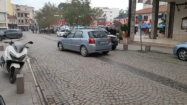 Balıkesir Sındırgı'da 4.4 büyüklüğünde deprem