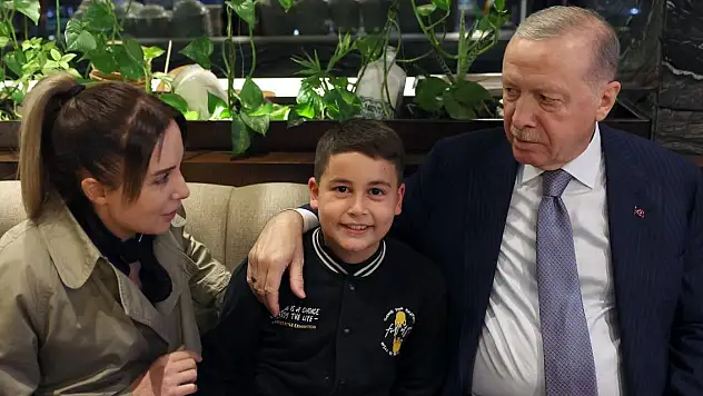 Cumhurbaşkanı Erdoğan'dan sürpriz kafe ziyareti