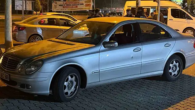 Aracına binerken silahlı saldırıya uğradı: 1 ölü