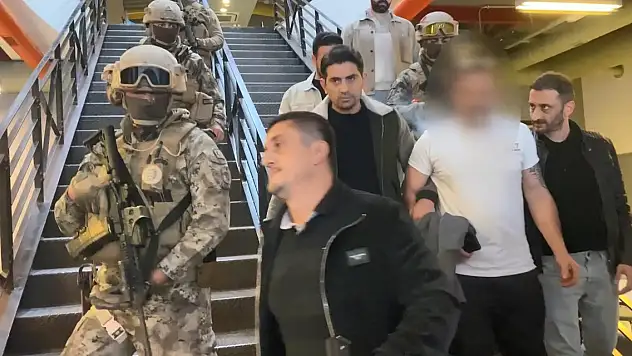 Silahla TV binasına girdi, tutuklandı