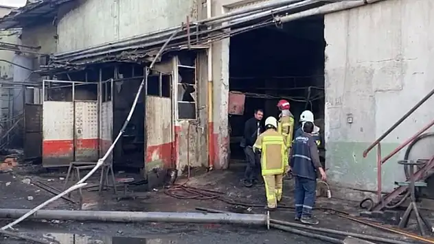 Yağ fabrikasında patlamada: 10 yaralı