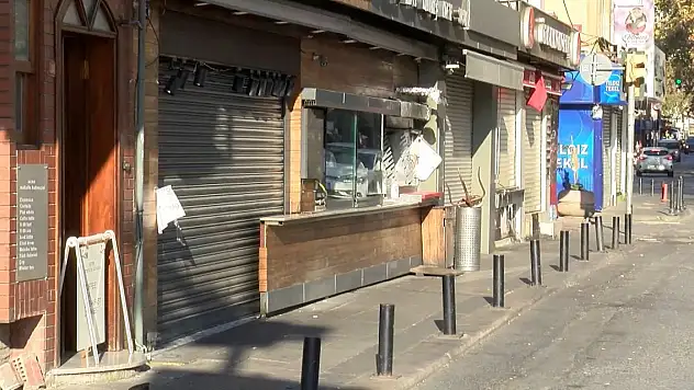 Gıda zehirlenmesi şüphesi anne de hayatını kaybetti, 4 kişi gözaltında