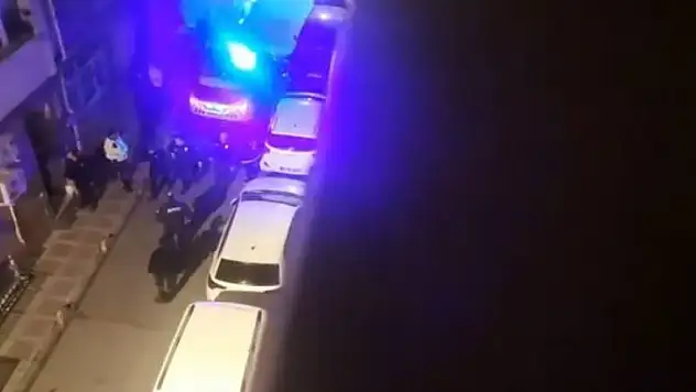 Tüfekle etrafa ateş açan kişi yakalandı 1'i polis 4 yaralı