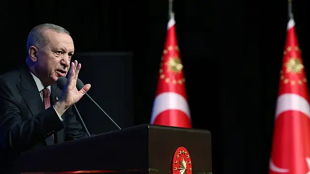 Cumhurbaşkanı Erdoğan: Geleceğimiz açısından alarm zilleri çok yüksek sesle çalıyor