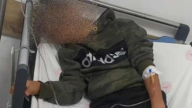 Sucuklu tost yediler, sonu kötü bitti