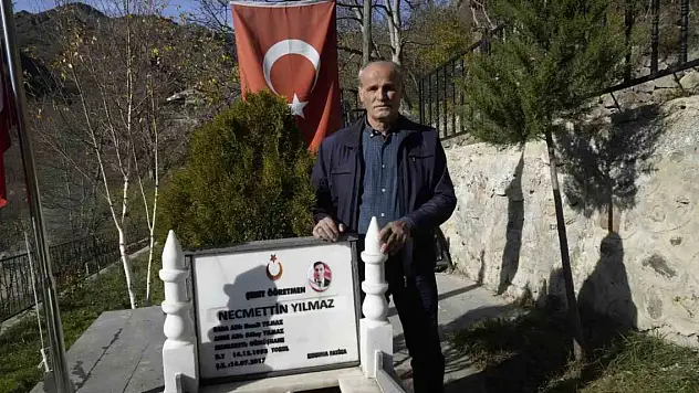 Necmettin öğretmensiz 9. Öğretmenler Günü