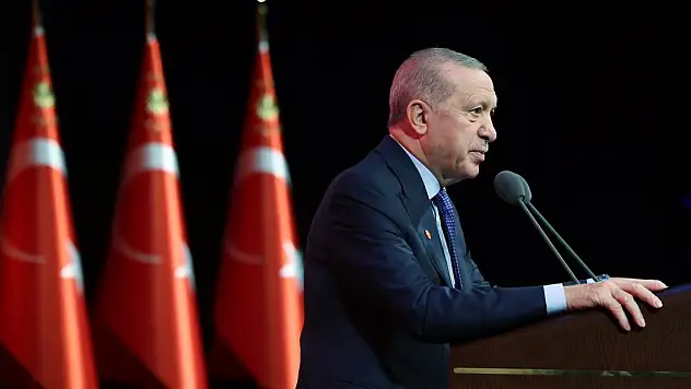 AK Parti, 'Terörsüz Türkiye' raporunu Cumhurbaşkanı Erdoğan'a sundu