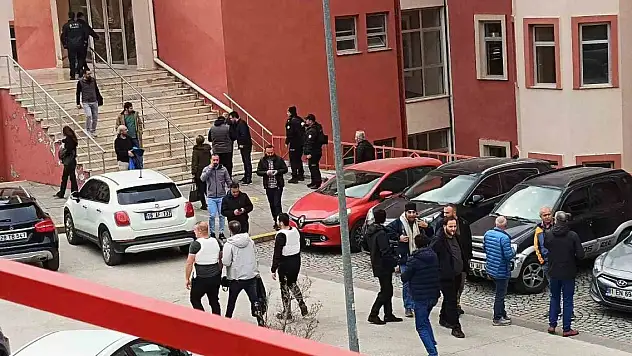 Gümüşhane Üniversitesi'nde silahlı rehine krizi