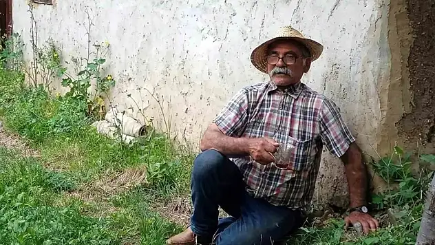 Haber alınamayan yaşlı adam, cami şadırvanında ölü bulundu