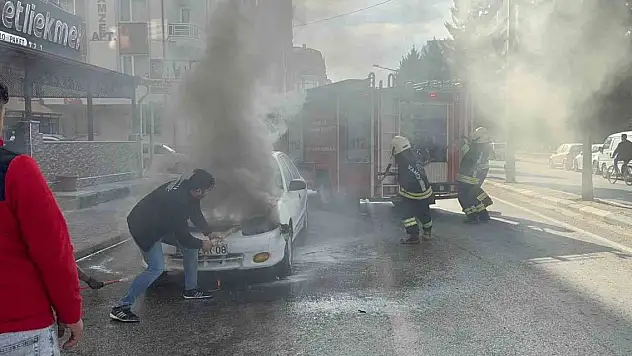 Konya'da seyir halindeki otomobilde yangın