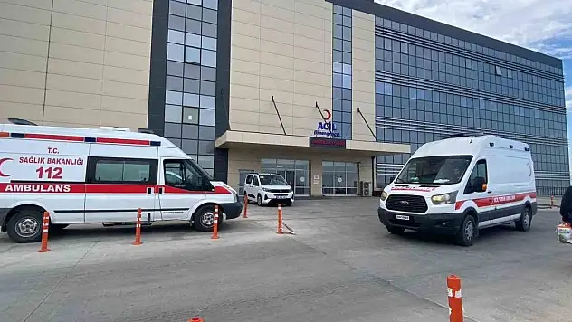 Özel okulda öğle yemeği sonrası 33 öğrenci ve 1 öğretmen hastanelik oldu