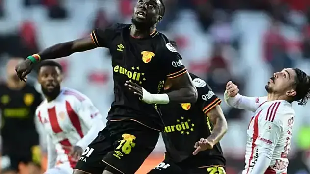 Geriden gelen Göztepe, Antalya deplasmanında 3 puanı kaptı