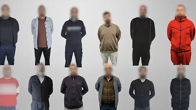 Kırmızı bültenle aranan 12 suçlu Türkiye'ye getirildi
