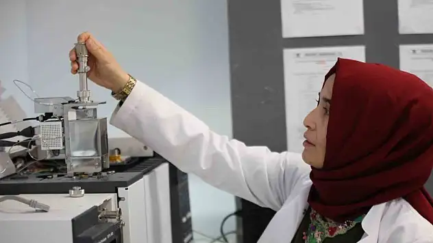 Konya'daki merkez ulusal ve uluslararası projelerle öne çıkıyor