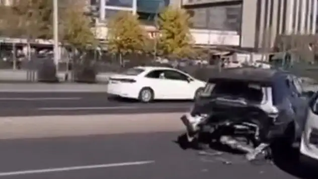 Aracıyla seyir halindeyken kalp krizi geçirip, öldü