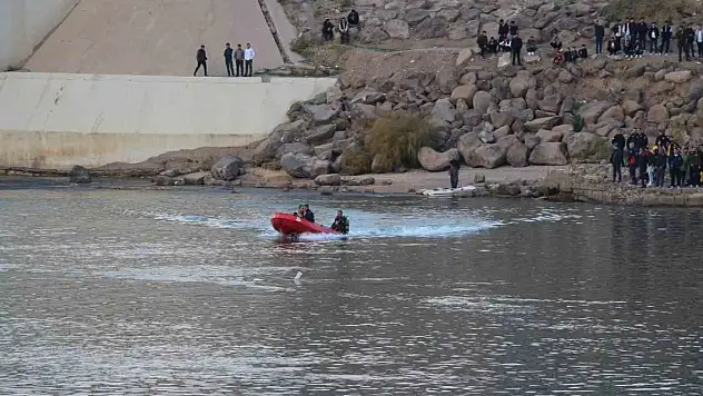 Terliğini almak isterken akıntıya kapılan çocuktan acı haber
