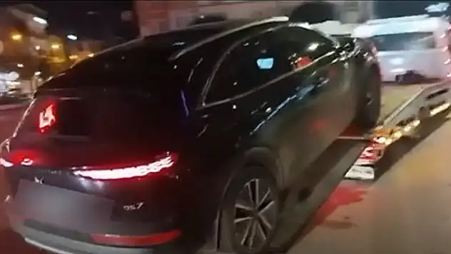 Çakarlı otomobil sürücüsüne 276 bin lira ceza