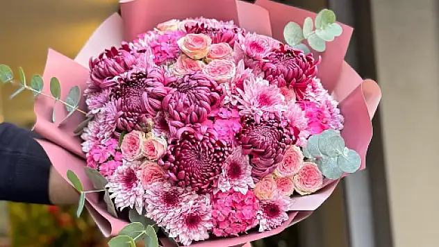 Çiçek siparişi verirken (İstanbul'da ya da başka bir yerde) floriste doğru briefi nasıl verirsiniz?