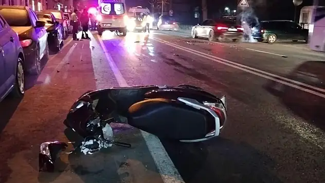 Eskişehir'de otomobille çarpışan motosikletin sürücüsü hayatını kaybetti