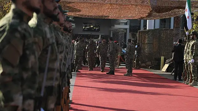 Şam'da 'Suriye Devrimi Askeri Fuarı' açıldı