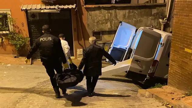 Yatak odasında ölü bulundu