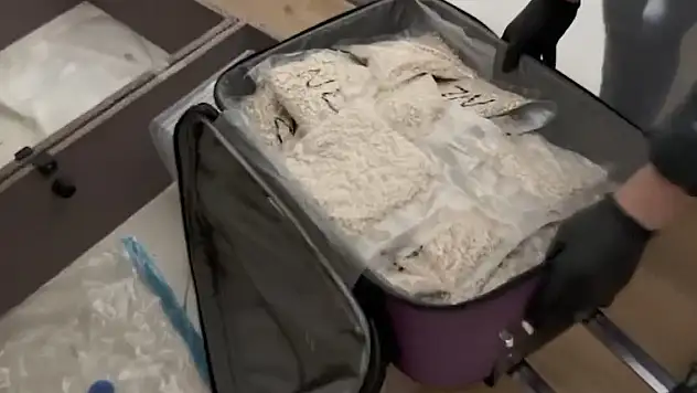 İstanbul Esenyurt'ta uyuşturucu operasyonu: 133 bin adet hap ele geçirildi