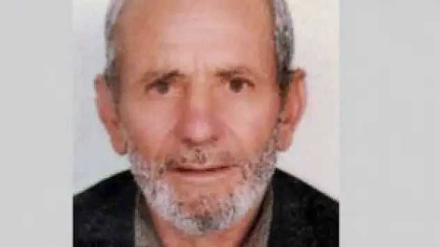 Yaşlı adam devrilen traktörün altında can verdi