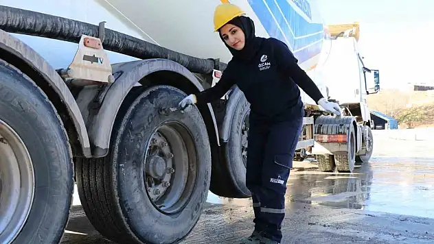 'Kadınsın yapamazsın' dediler, tır şoförü oldu