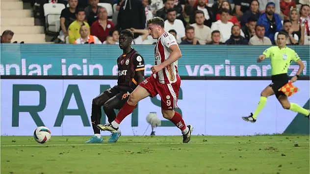 Galatasaray, Süper Lig'de yarın Antalyaspor ile deplasmanda karşılaşacak