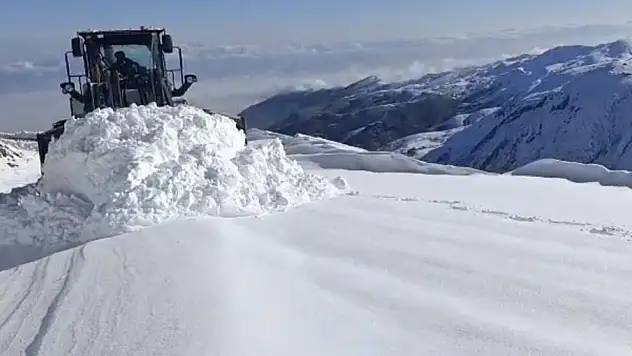 26 köy yolu ulaşıma kapandı