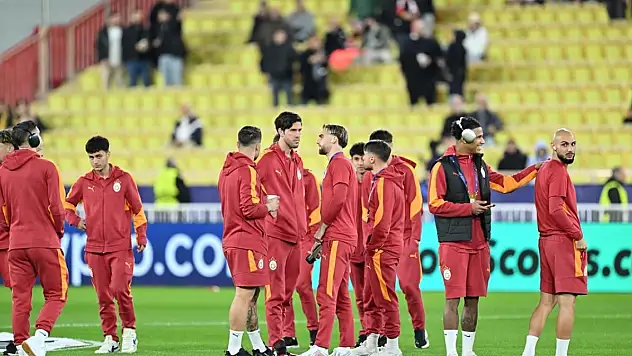 Galatasaray'da Antalyaspor maçı kamp kadrosu belli oldu