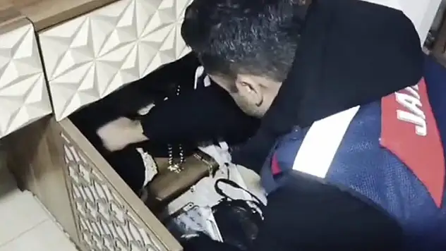 3 ilde sahte yatırım siteleri ile dolandırıcılık 10 şüpheli tutuklandı