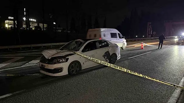 Üst geçide yakın yerden yolun karşısına geçmek istedi, kazada hayatını kaybetti